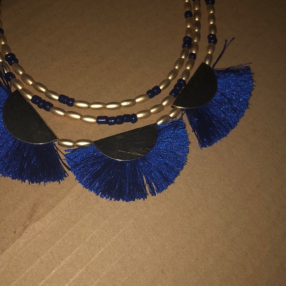 “18 blue and gold fan necklace - Picture 2 of 2